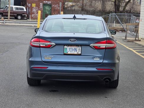 Used 2019 Ford Fusion SE FWD image 6