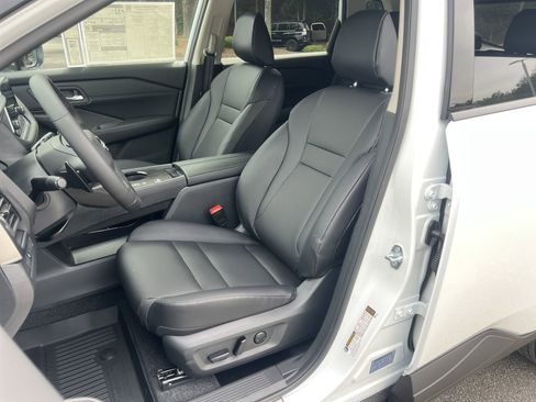 New 2026 Nissan Rogue Dark Armor FWD image 15