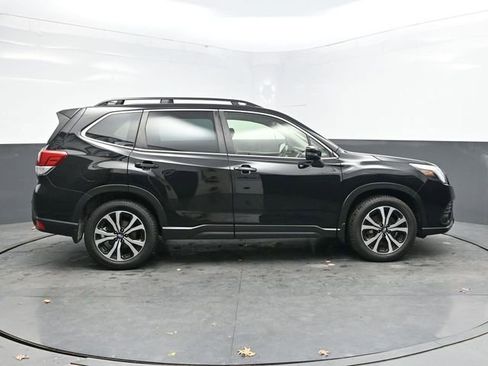 Used 2022 Subaru Forester Limited image 8