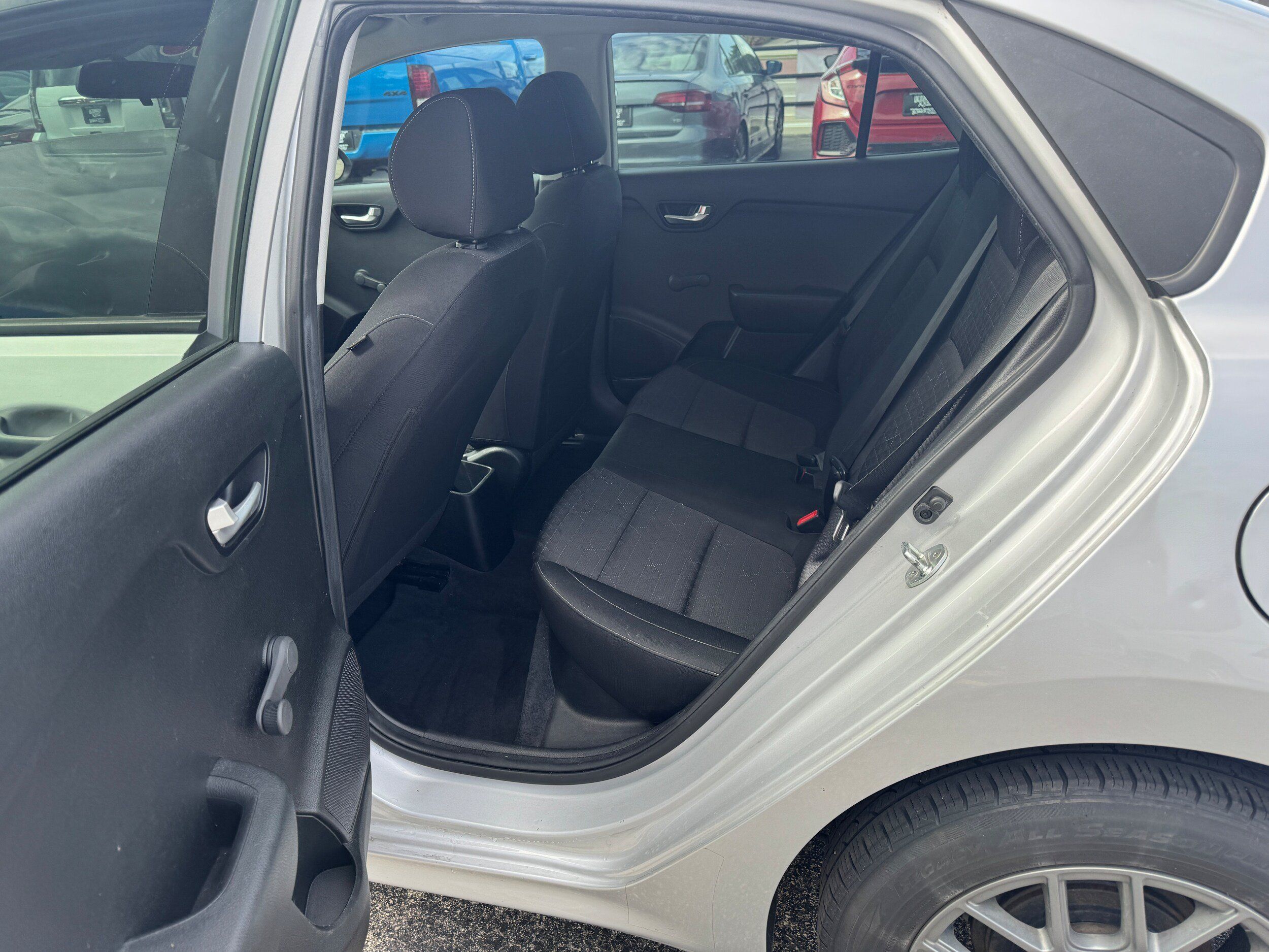 Used 2018 Kia Rio LX FWD image 5