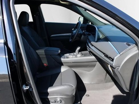 New 2025 Cadillac XT4 Premium Luxury w/ Cold Weather Package image 12