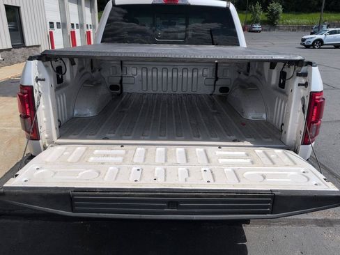 Used 2016 Ford F150 Lariat AWD/4WD image 9