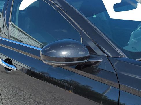 Certified 2020 Nissan Altima 2.0 Platinum image 11