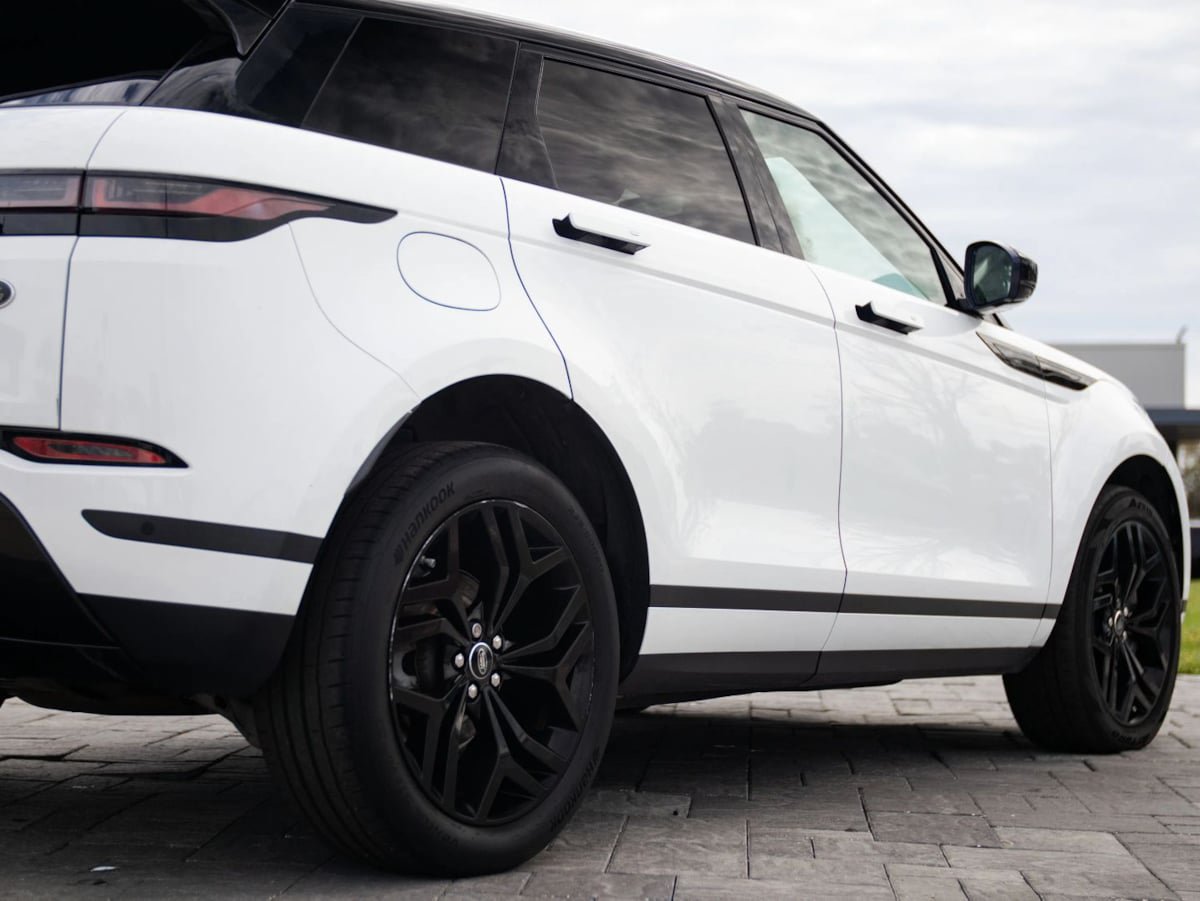 Used 2020 Land Rover Range Rover Evoque S AWD/4WD image 14