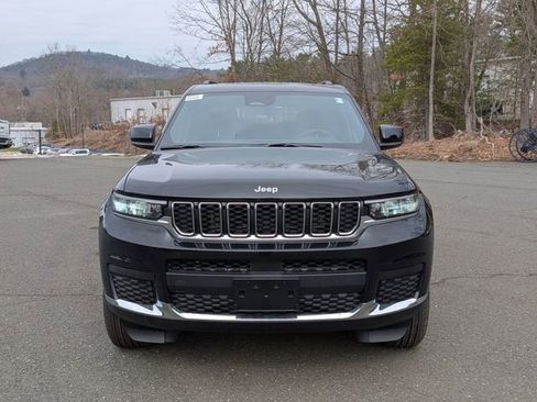 New 2026 Jeep Grand Cherokee L 4WD image 2