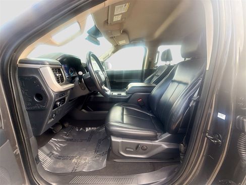Used 2023 Ford Expedition Max XLT image 21