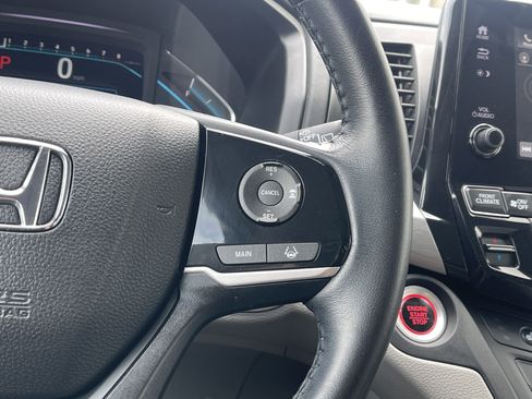 Used 2018 Honda Odyssey EX-L image 19