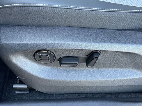 New 2026 Volkswagen Tiguan SE R-Line image 12