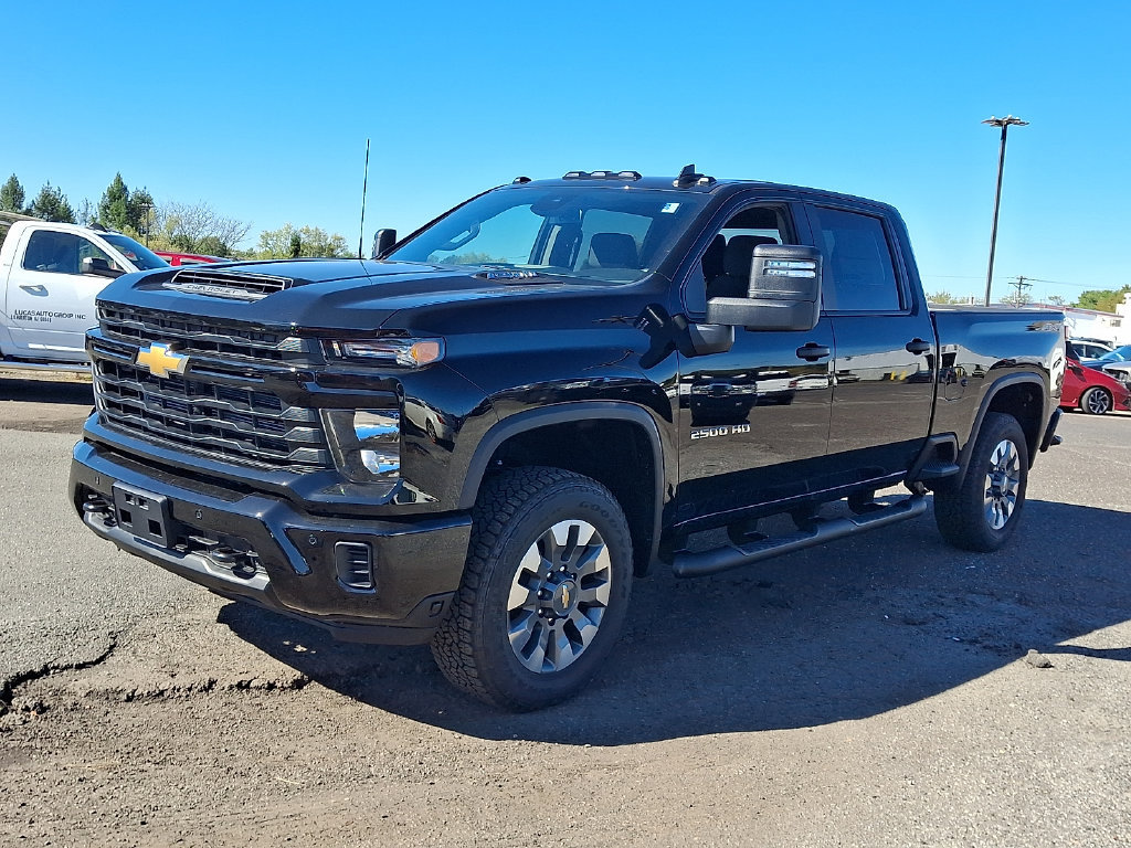 New 2026 Chevrolet Silverado 2500 Custom w/ Custom Value Package AWD/4WD image 4