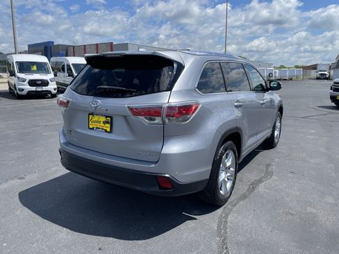 Used 2015 Toyota Highlander Limited AWD/4WD image 8