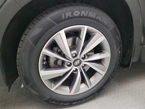 Used 2019 Hyundai Santa Fe Limited FWD image 31