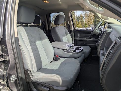 Used 2017 RAM 1500 ST w/ SXT Appearance Group image 30