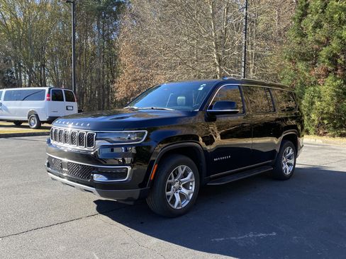 Used 2022 Jeep Wagoneer Series II image 5