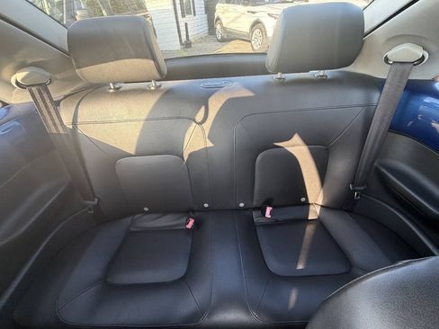 Used 2008 Volkswagen Beetle S FWD image 10