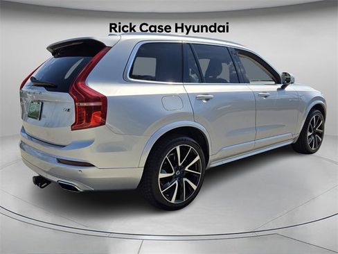 Used 2020 Volvo XC90 T6 Momentum image 6