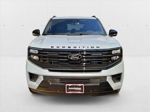 New 2025 Ford Expedition Platinum w/ Stealth Performance Package image 6