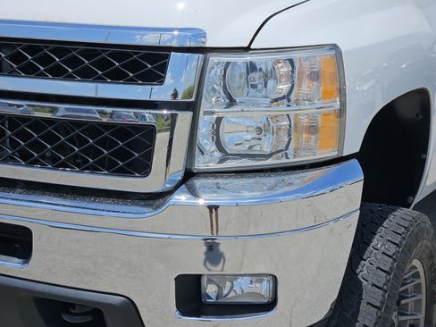 Used 2014 Chevrolet Silverado 2500 LTZ w/ LTZ Plus Package AWD/4WD image 8