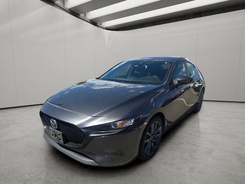 Used 2021 MAZDA MAZDA3 s FWD image 1