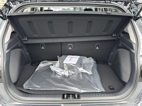 New 2025 Hyundai Venue Limited image 14