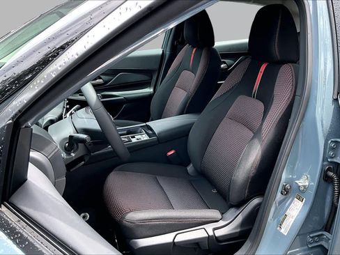 New 2026 Nissan Sentra SR FWD image 9