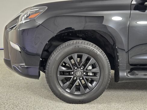 Used 2023 Lexus GX 460 Premium w/ Premium Package AWD/4WD image 8