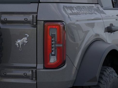 New 2025 Ford Bronco Badlands w/ Sasquatch Package AWD/4WD image 56
