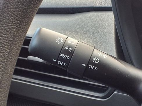 New 2026 Subaru Crosstrek 2.0i Premium AWD/4WD image 11