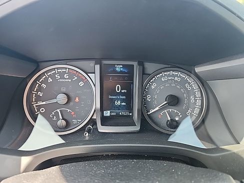 Certified 2023 Toyota Tacoma TRD Sport image 13