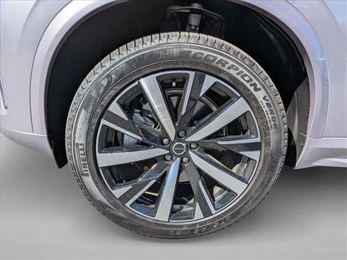 Used 2026 Volvo XC90 B6 Core AWD/4WD image 24