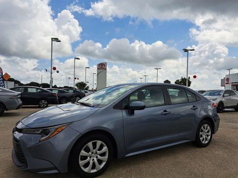 Used 2023 Toyota Corolla LE FWD image 10