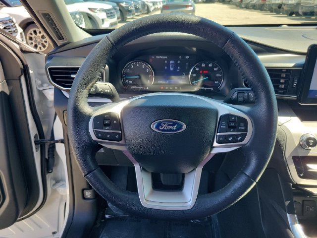 Used 2023 Ford Explorer XLT w/ Equipment Group 202A RWD image 23