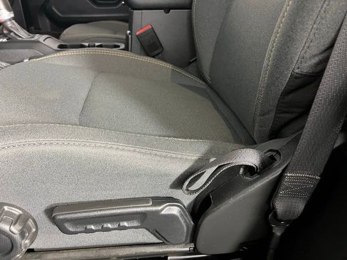 Used 2024 Jeep Wrangler Sport S image 23