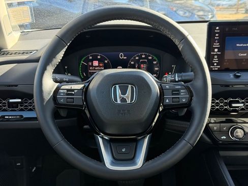 Certified 2025 Honda Accord Touring image 22