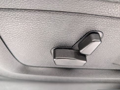 Used 2022 RAM 2500 Big Horn w/ Level C Equiment Group image 14