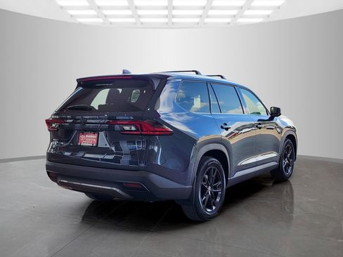 Used 2026 Toyota Grand Highlander AWD image 3