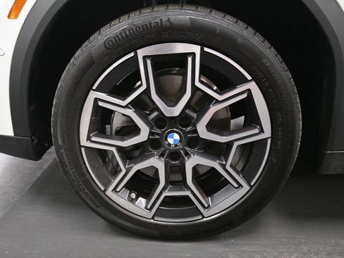 Used 2026 BMW X2 xDrive28i AWD/4WD image 35