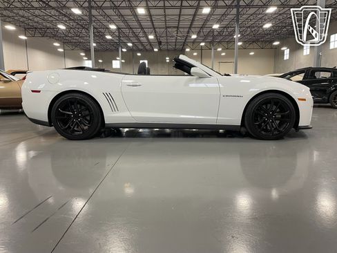 Used 2013 Chevrolet Camaro ZL1 image 21