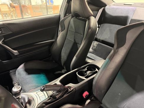 Used 2015 Subaru BRZ Limited w/ Popular Package #1B image 17