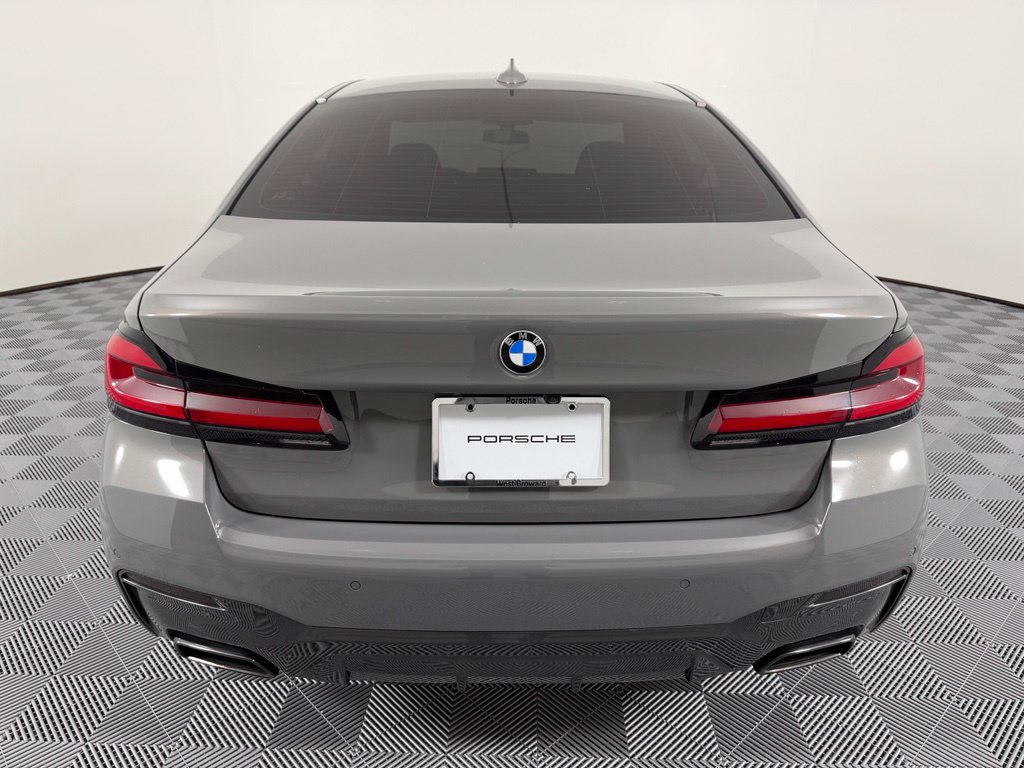 Used 2022 BMW M550i xDrive AWD/4WD image 13