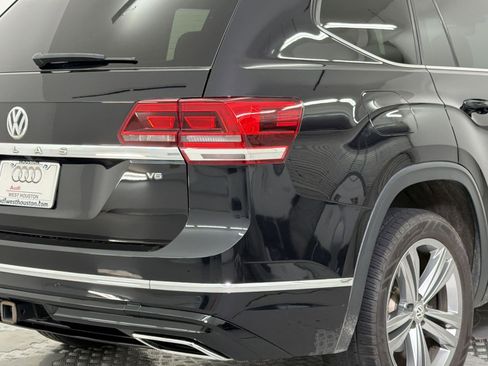 Used 2018 Volkswagen Atlas SEL w/ R-Line Package FWD image 12