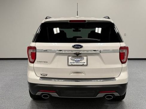 Certified 2018 Ford Explorer Limited w/ Equipment Group 301A FWD image 10