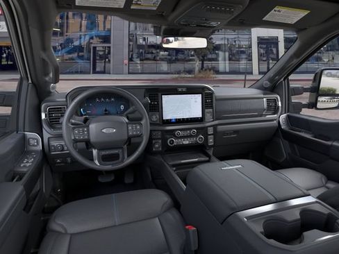 New 2026 Ford F250 Platinum w/ FX4 Off-Road Package AWD/4WD image 9