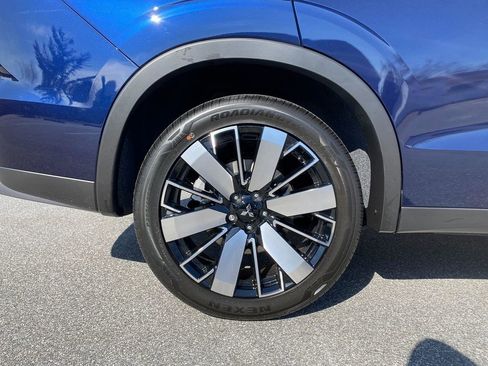 New 2025 Mitsubishi Outlander SE image 31