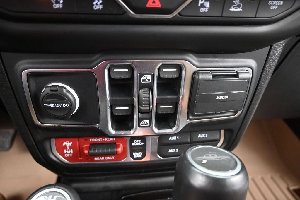 Used 2020 Jeep Gladiator Rubicon AWD/4WD image 29