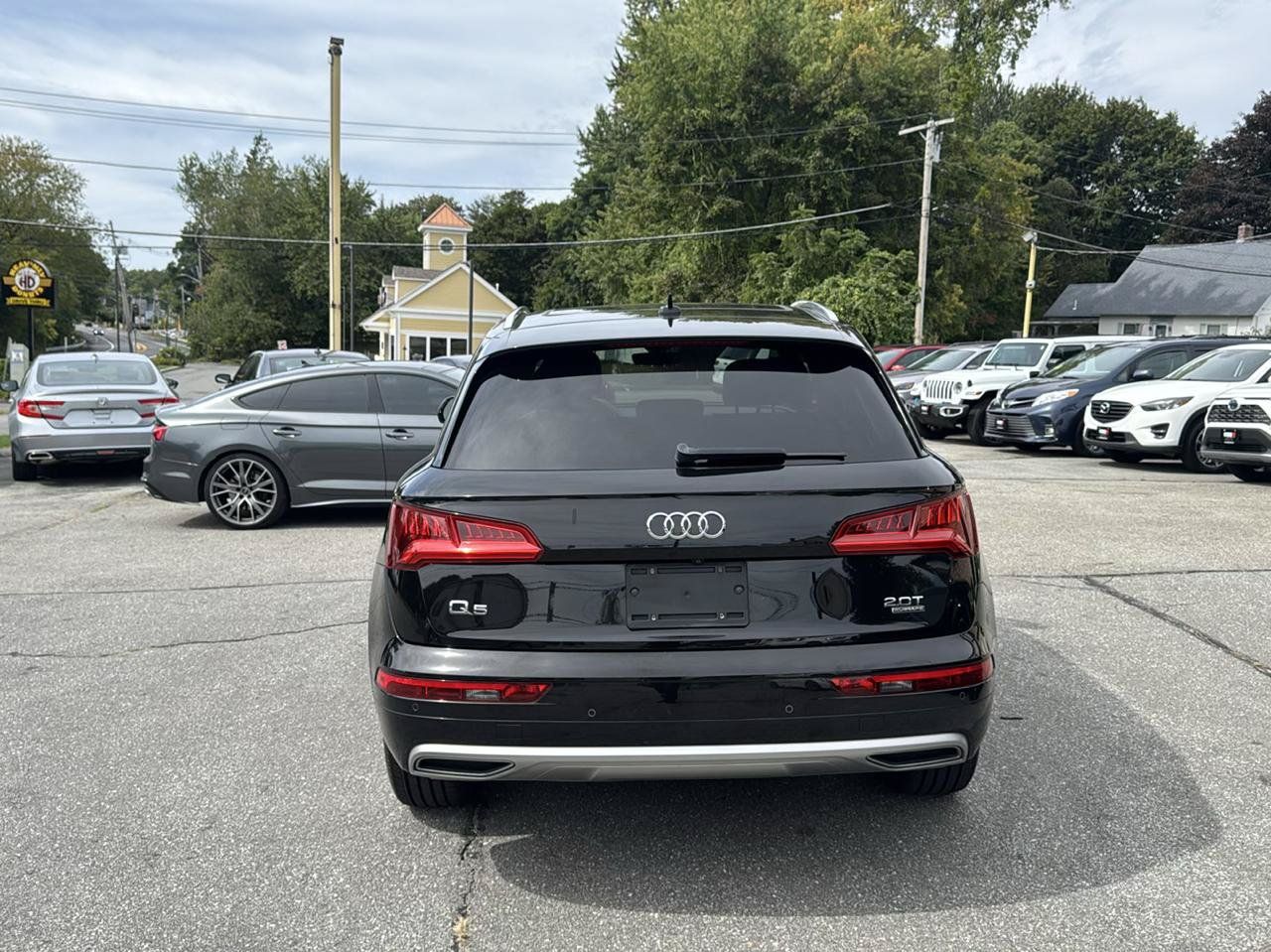 Used 2018 Audi Q5 2.0T Premium Plus w/ Premium Plus Package AWD/4WD image 11
