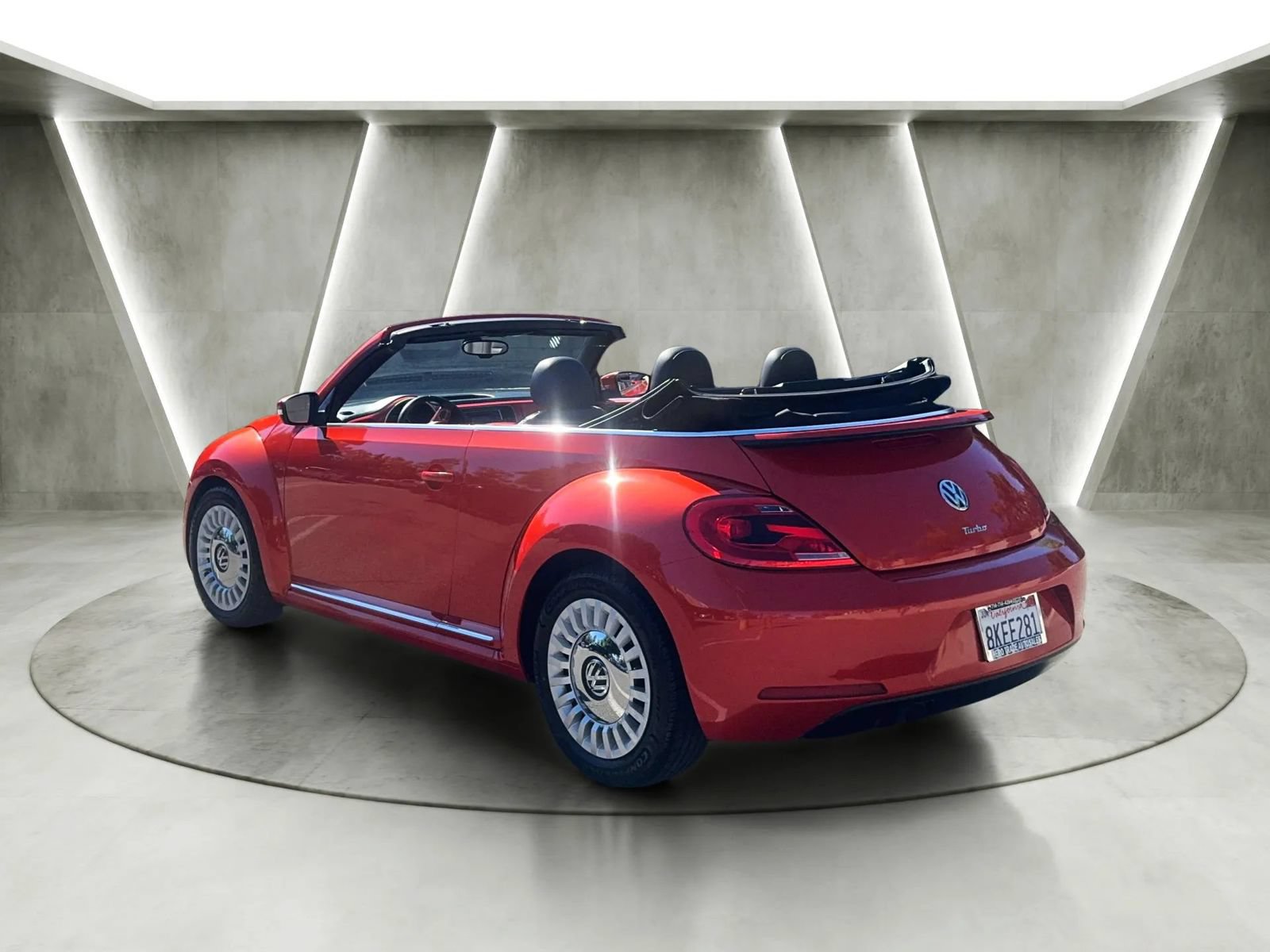 Used 2016 Volkswagen Beetle 1.8T SEL FWD image 9