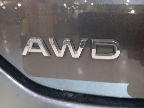 Used 2025 Honda Pilot Touring image 15