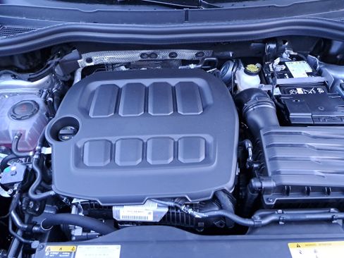 New 2026 Volkswagen Tiguan SE FWD image 27