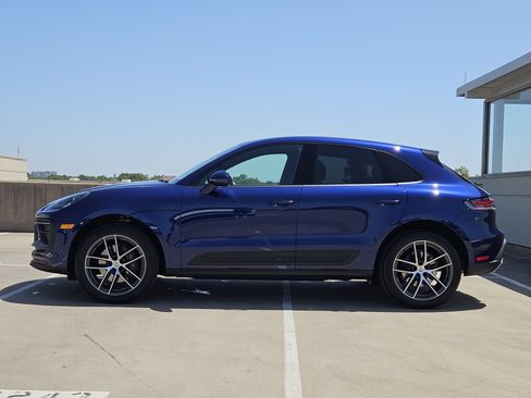 Certified 2026 Porsche Macan AWD/4WD image 2