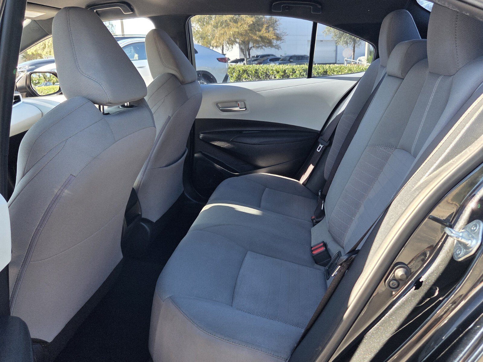 Used 2020 Toyota Corolla SE FWD image 11